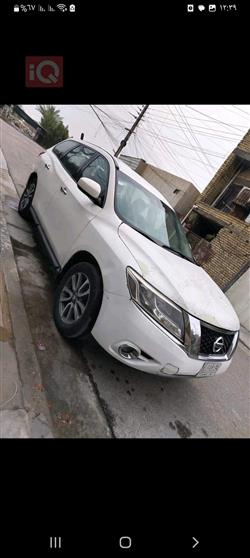 نیسان پاسفایندەر